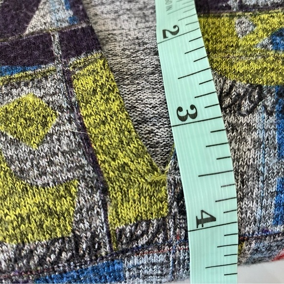 INOAH  - SIZE MEDIUM - GOTH STYLE GRAFFITI LIKE PRINT - MULTI COLORED - B11 - Picture 13 of 14